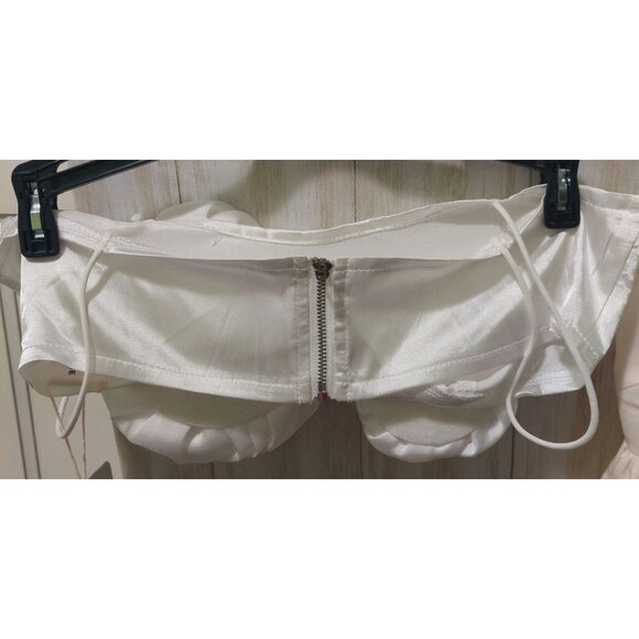 NWT Commense Strapless White Satin Rosette Crop Top - Size Small - Picture 6 of 6